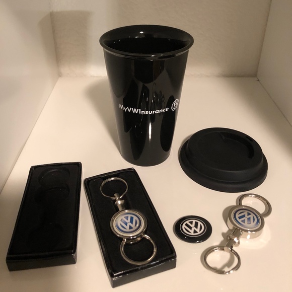 VW Other Vw Set Includes Mugsilicone Lid 2 Keychains And Vw Pin